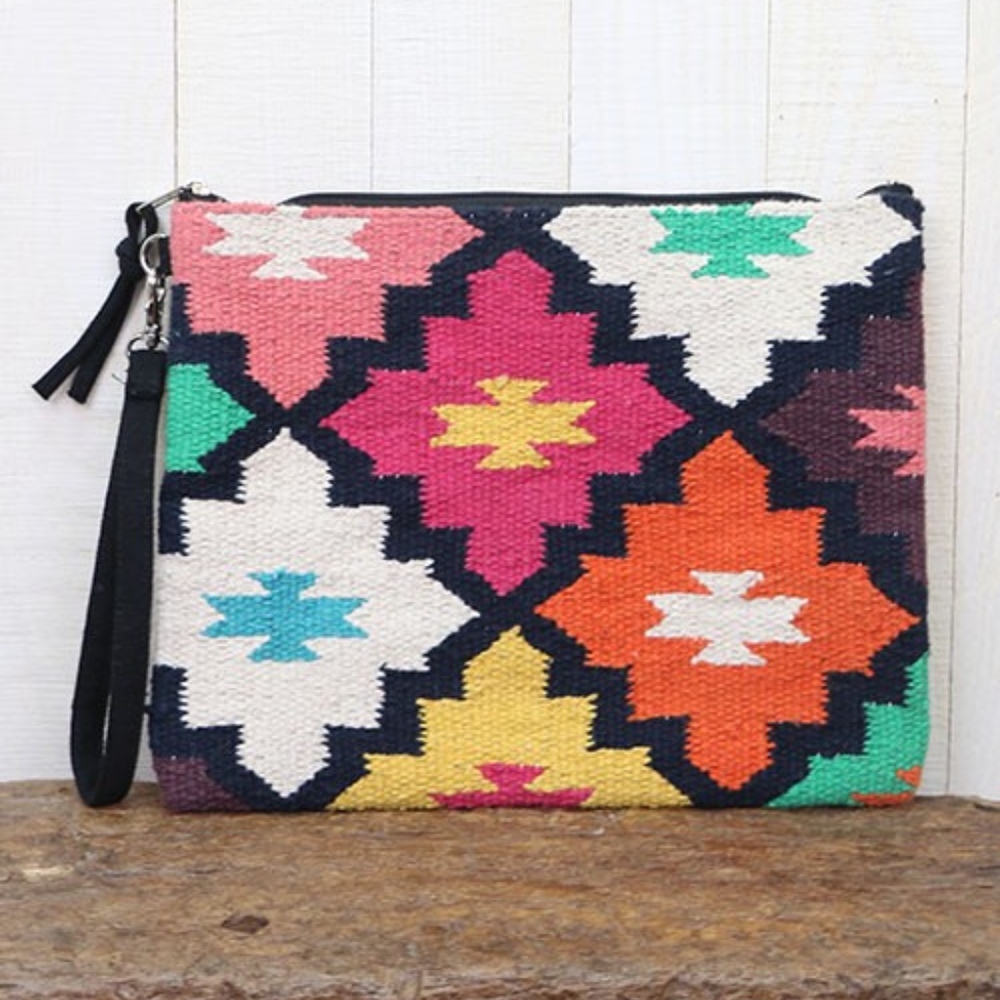 Last One! NWT Woven Aztec Pattern Large Clutch Bag - Picture 4 of 4